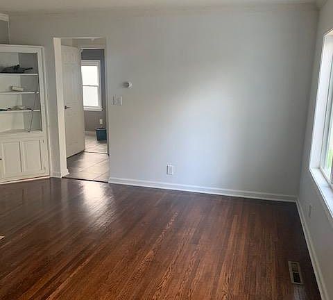 2nd image of 51 Union St APT 4