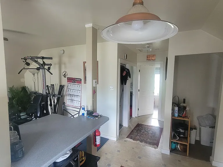 140 Pearl St — Photo 6