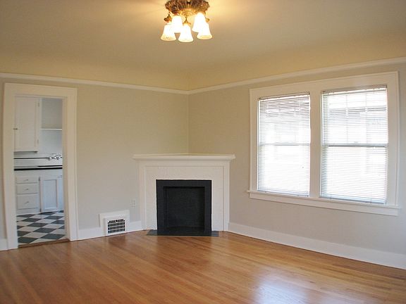 2nd image of 2256-66 NW Quimby St #31