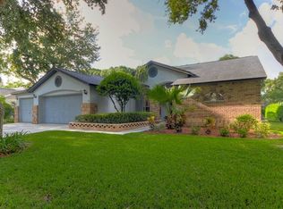 3805 Harrogate Dr, Valrico, FL 33596