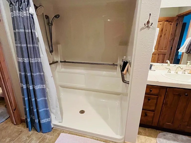 682 Harvard Ave #1 — Photo 7