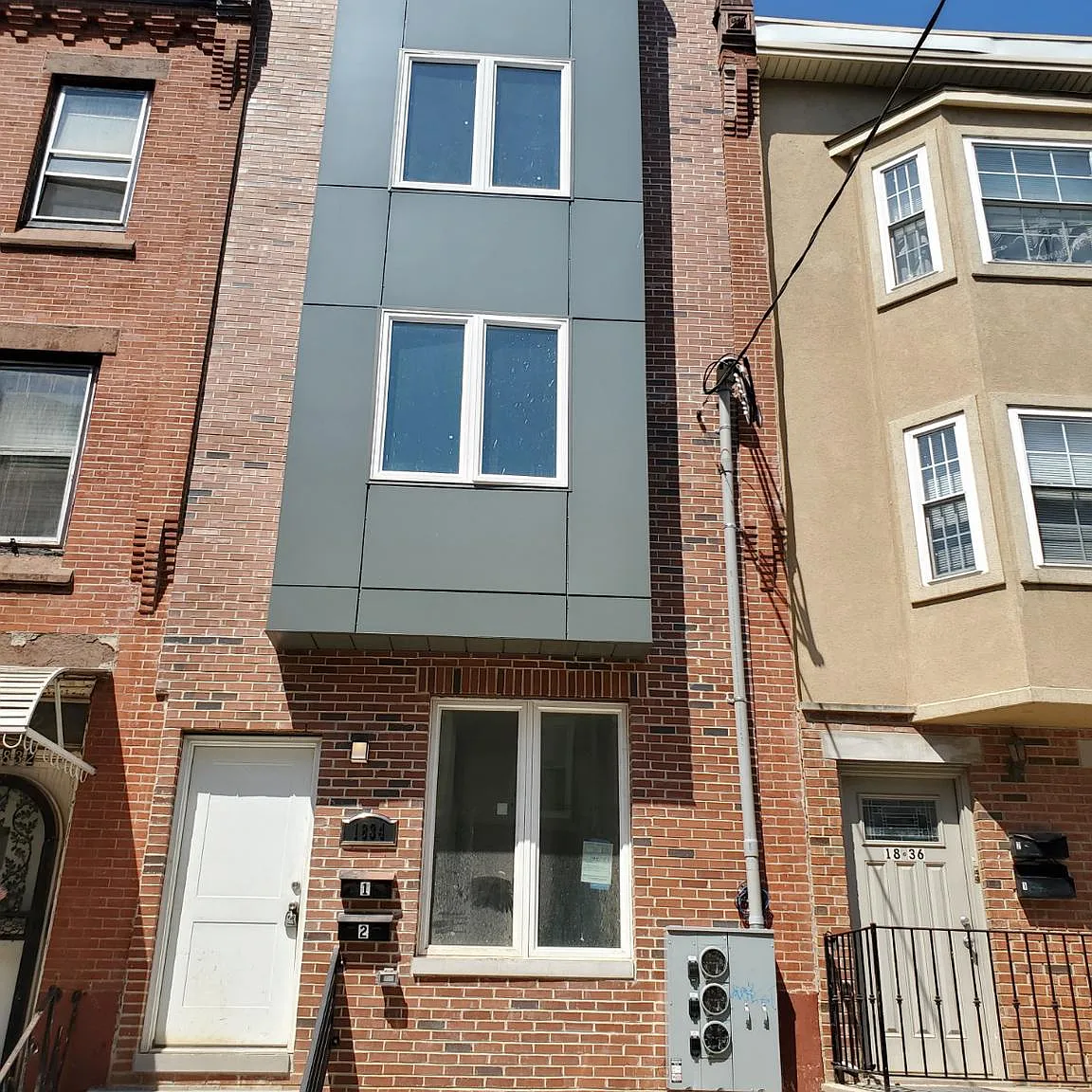 5 bed, 3.0 bath, 1963 sqft, $2,000 — Photo 1
