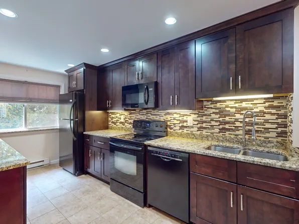 568 Shennecossett Road #C59, Groton, CT 06340