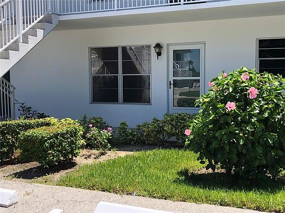 2nd image of 2800 Indian River Blvd