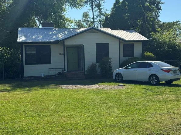 1809 Iola Dr, Valdosta, GA 31602