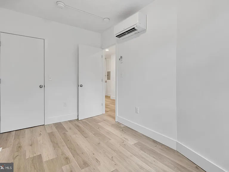 1353 Nicholson St NW #4 — Photo 7