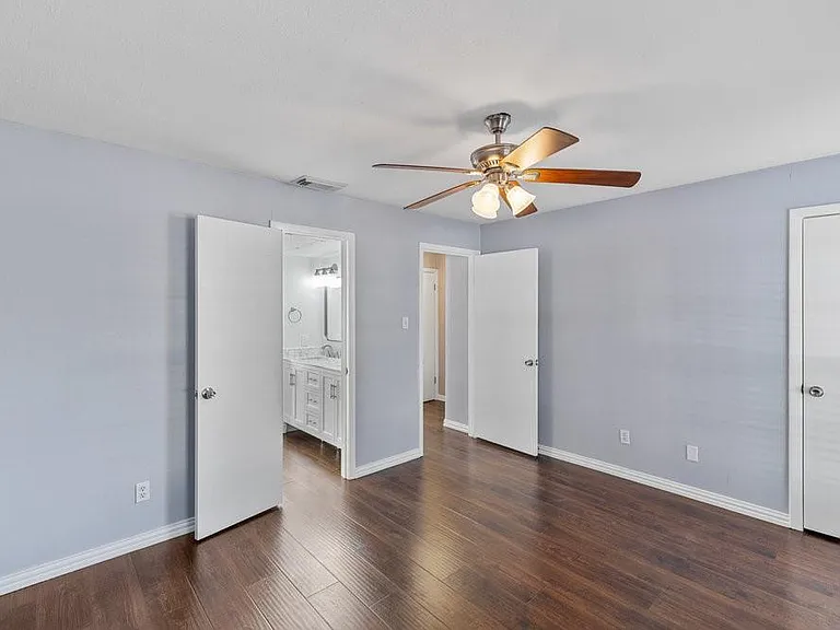 3818 N Hall St #125 — Photo 15