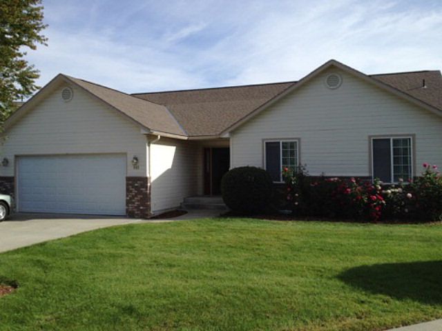 1st image of 963 SE Ensign Pl