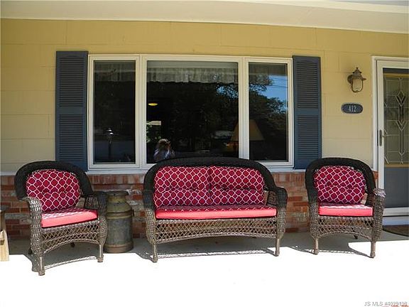 2nd image of 412 Woodlawn Dr