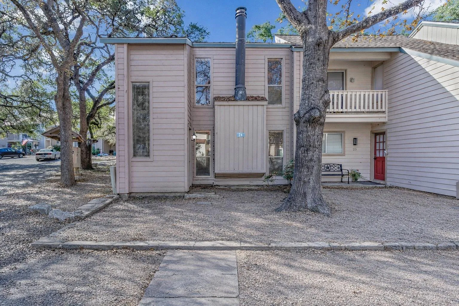 3 bed, 3.0 bath, 1510 sqft, $1,750 — Photo 2