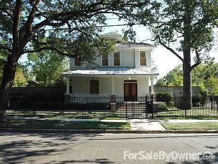 Renovated 1907 arts & crafts on dbl lot