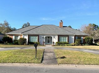 100 Hampton Rd, Lafayette, LA 70503