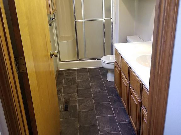 4th image of 815 W Pine St
