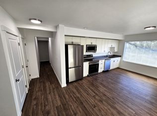 516 Wells Ave S APT B, Renton, WA 98057