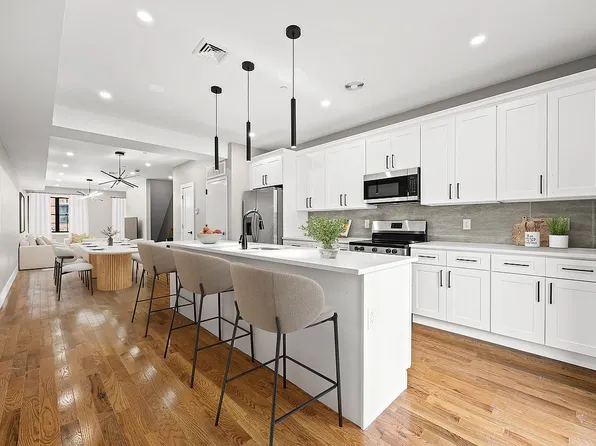 463 E 143rd St, Bronx, NY 10454