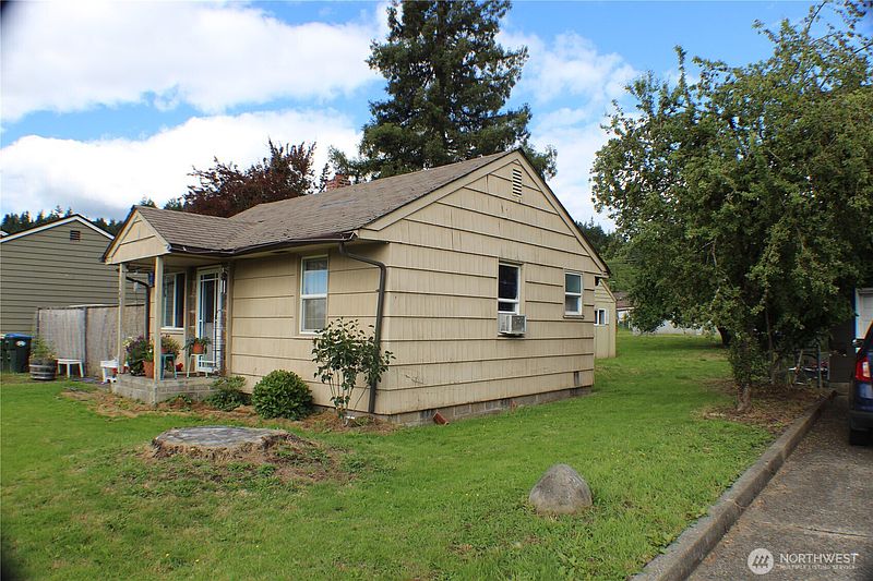2nd image of 336 SW 15th Street