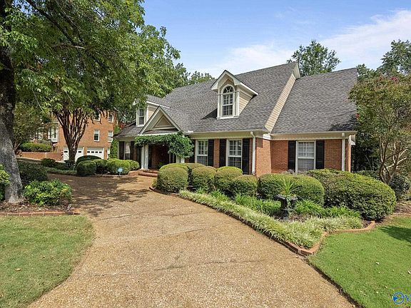 5th image of 10003 Covington Dr SE