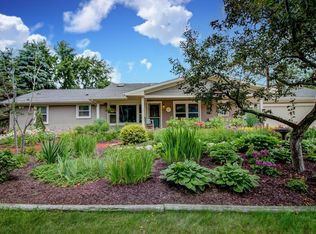 10657 Summit Ave NE, Rockford, MI