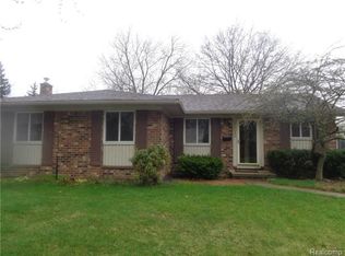 39040 Grennada St, Livonia, MI 48154