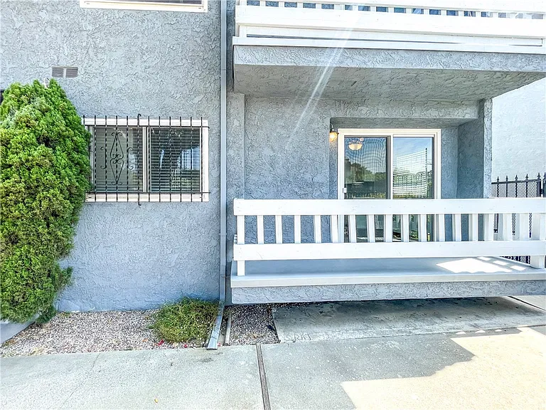 6655 W 86th Pl #105 — Photo 2