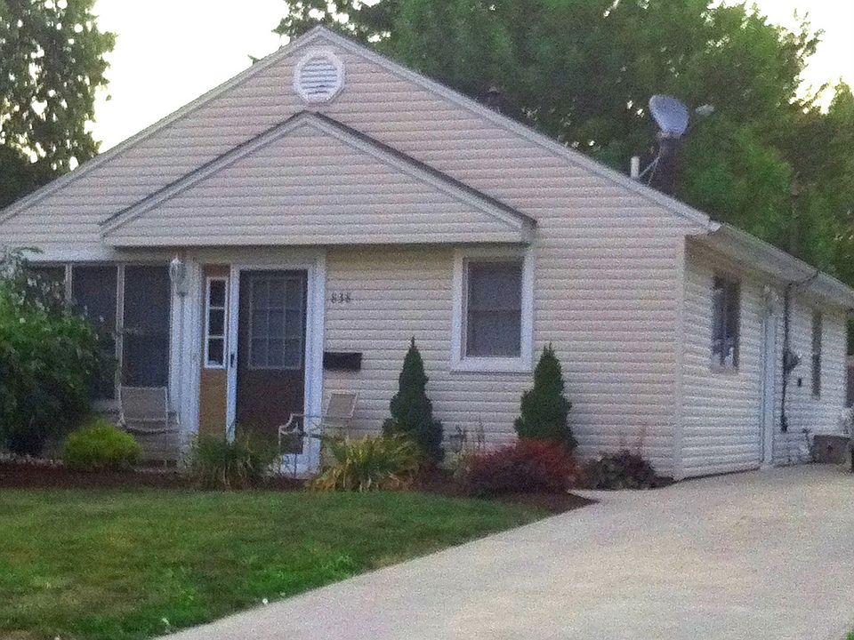 1st image of 838 Boston Ave