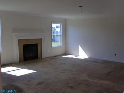 4th image of 775 Grayfeather Dr
