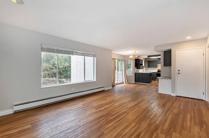 North Vancouver House for rent - 4 Bedrooms — photo 9