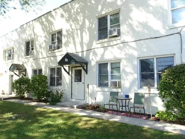 125 Lake St #2, Ephrata, PA 17522
