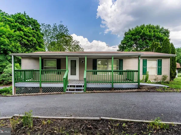 3 Middle Acres, Newville, PA 17241