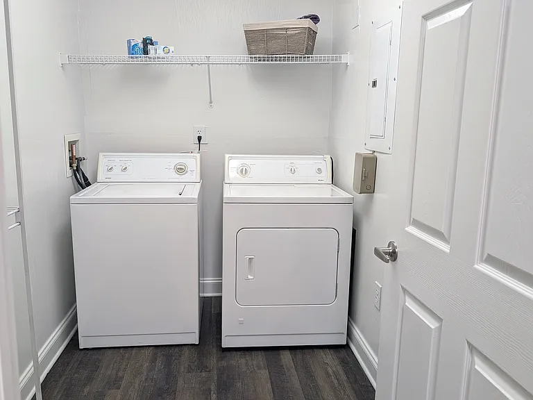 Heron Springs Apartments — Photo 7