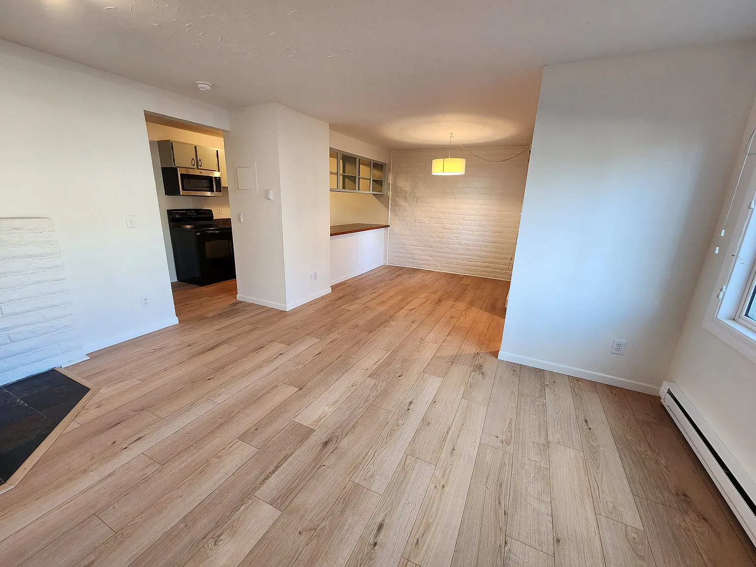 2 bed, 968 sqft, $2,800 — Photo 4