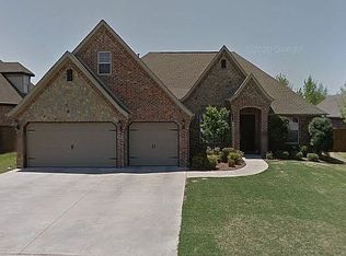 6414 Timber Ridge Dr, Rogers, AR 72758