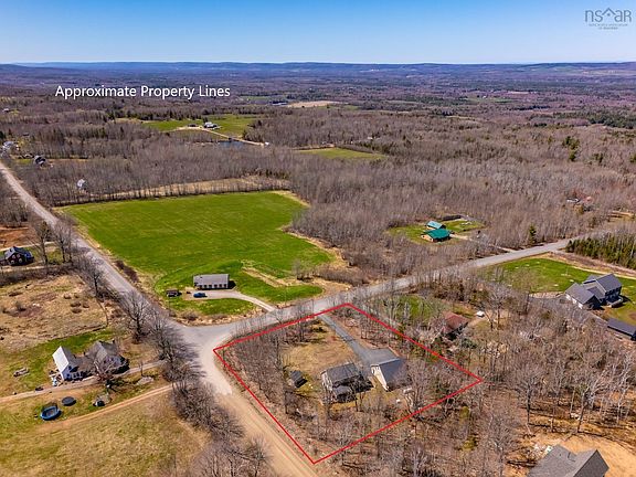 2nd image of 264 Tremont Mountain Rd S
