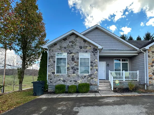 149 Townhouse Ln, Lewisburg, WV 24901