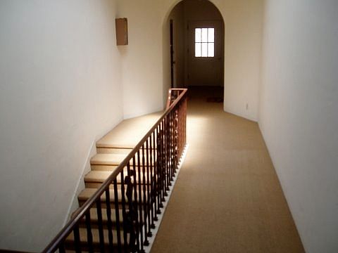 4th image of 132 S Oakhurst Dr APT 8