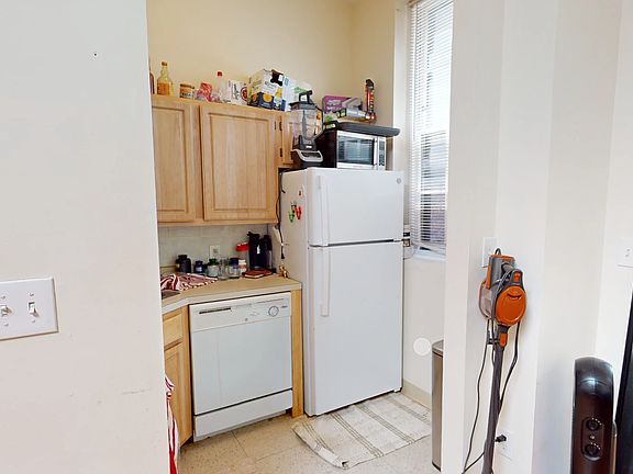5th image of 277 Marlborough St #C