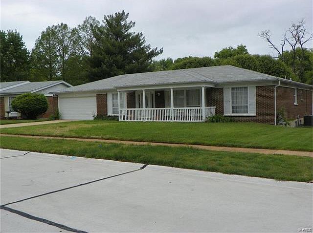 1st image of 3879 Eadstone Ln