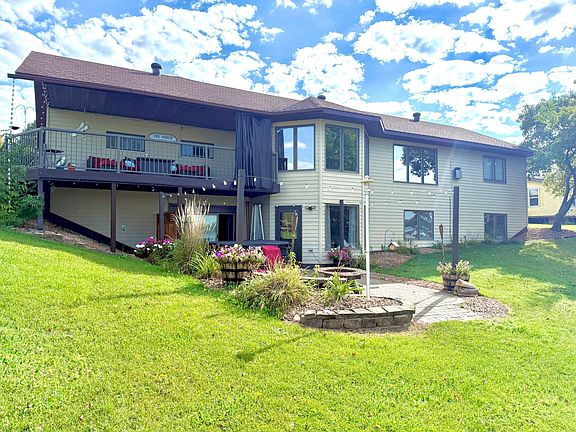 5th image of 21281 Dovre Rd