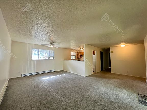3rd image of 867 Birch Ave APT 1