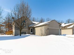 2340 Shadycroft Dr, Burton, MI