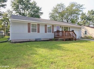 1218 N Farview Dr, Independence, MO 64056