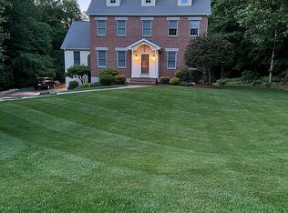 4 Brackett Hill Rd, Charlton, MA 01507