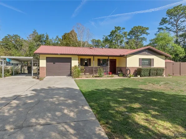 6145 W Meadow St, Homosassa, FL 34446