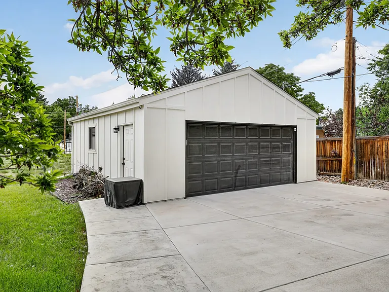 6051 S Clarkson St — Photo 23