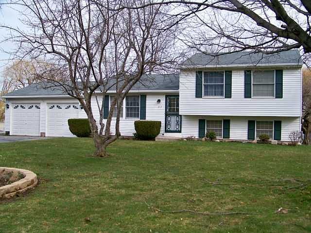 1st image of 83 Staglen Dr