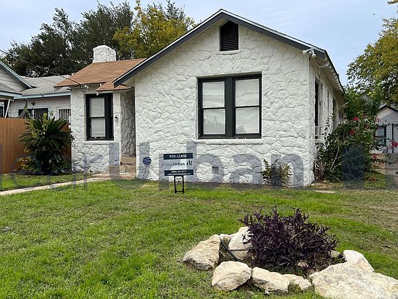 2nd image of 449 Barrett Pl