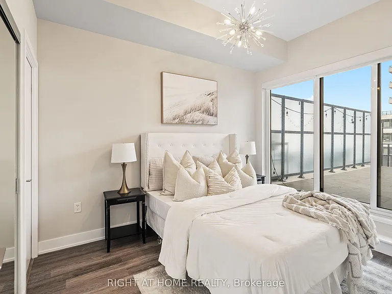 30 Shore Breeze Dr #329 — Photo 5