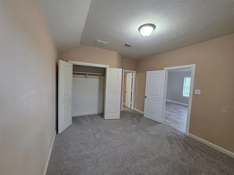 19415 Bronte Springs Ct — Photo 34