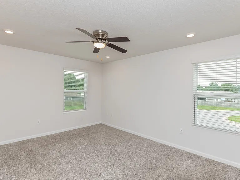 5720 Blackhorse Cir — Photo 9