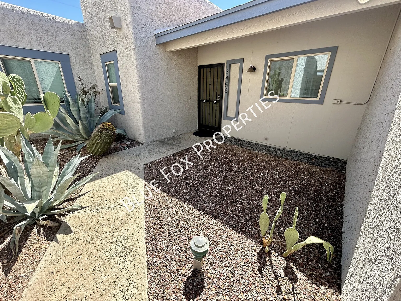 3456 N Richland Drive — Photo 1